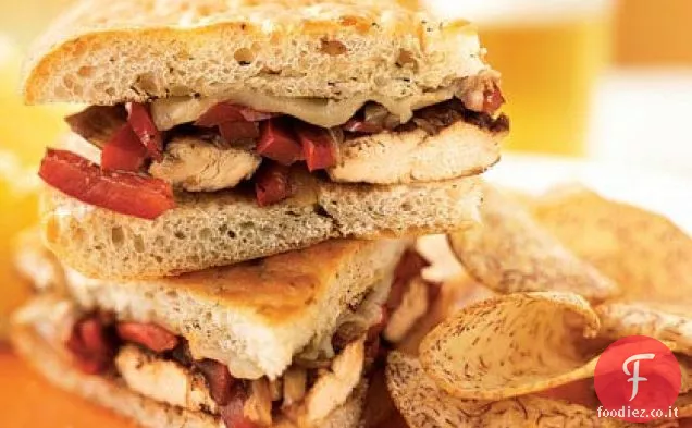 Panini con pollo e peperoni glassati al balsamico