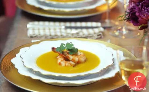 Zuppa di zucca con anice stellato e gamberi allo zenzero