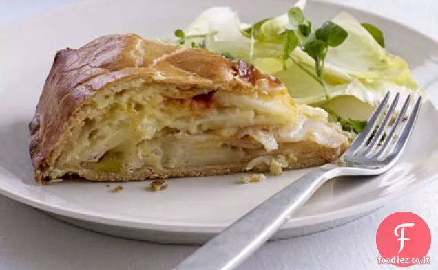 Torta di formaggio, cipolla e patate