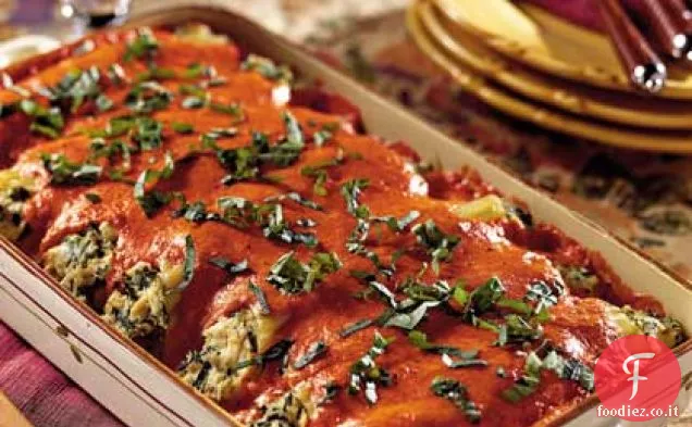 Cannelloni di pollo con salsa al peperone rosso arrosto