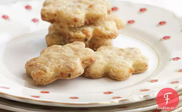 Cracker tagliati al formaggio blu