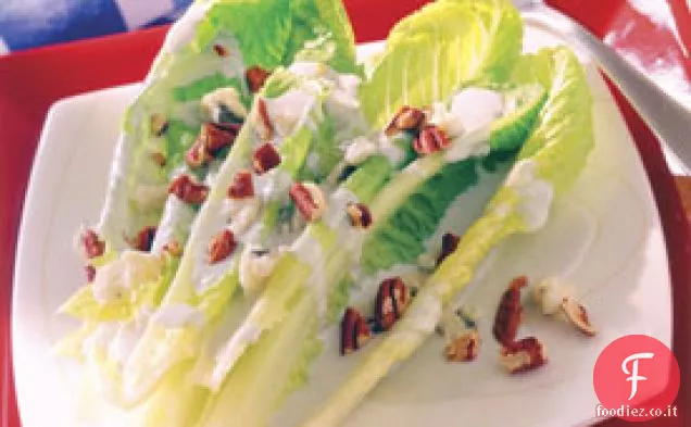 Cuori di Romaine con Roquefort e noci Pecan tostate