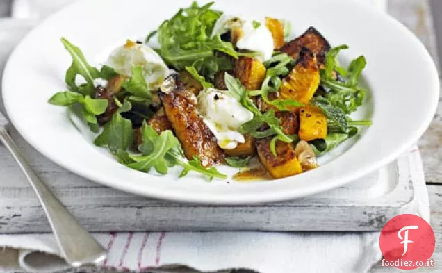 Insalata calda di zucca e rucola con vinaigrette all'aglio