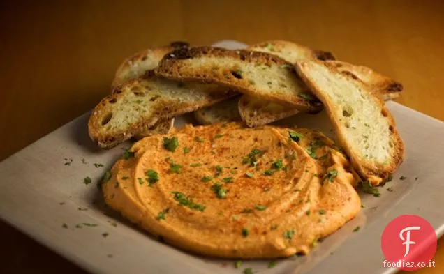 Hummus al pepe rosso arrosto