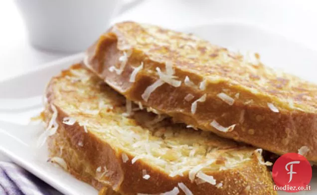 Toast francese al cocco con sciroppo di lampone