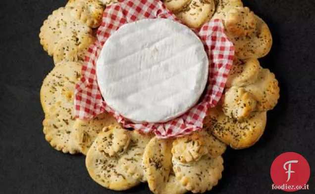 Corona di cracker di semi di finocchio e papavero