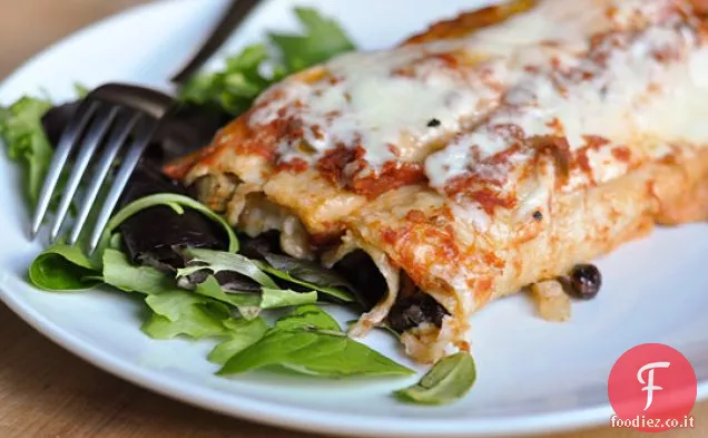 Enchiladas di fagioli neri a cottura lenta