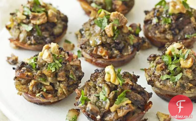 Fegato di pollo e nidi di funghi