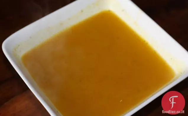 Zuppa di pepe arancione arrosto