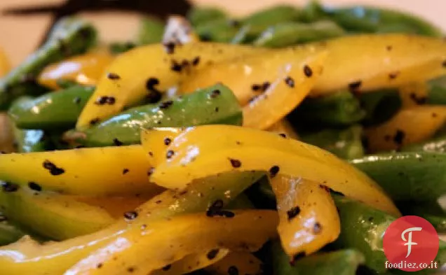 Snap pisello, peperone e insalata di sesamo