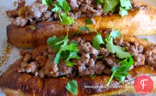 Plátanos Maduros Rellenos de Carne (Platani maturi ripieni di carne)