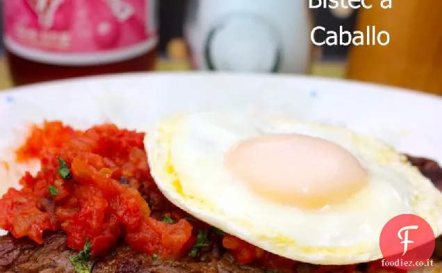 Bistec a Caballo (Bistecca creola a cavallo)