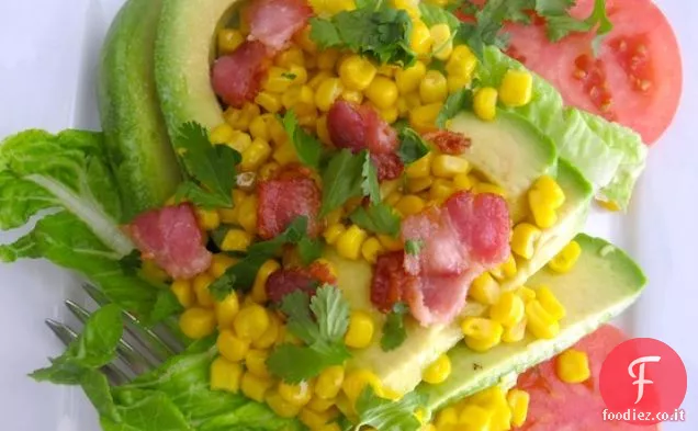 Insalata di avocado e mais con vinaigrette di lime