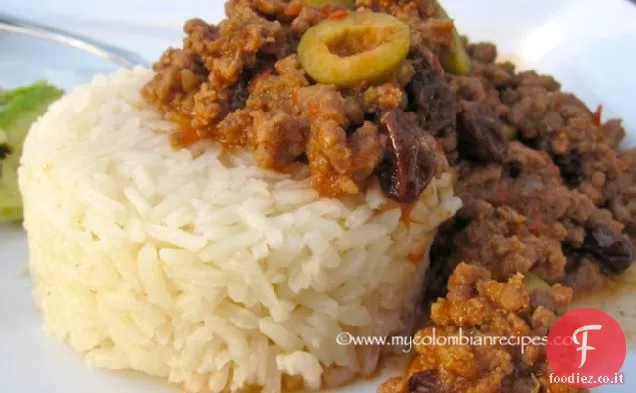 Picadillo Cubano (piatto di carne macinata cubana)