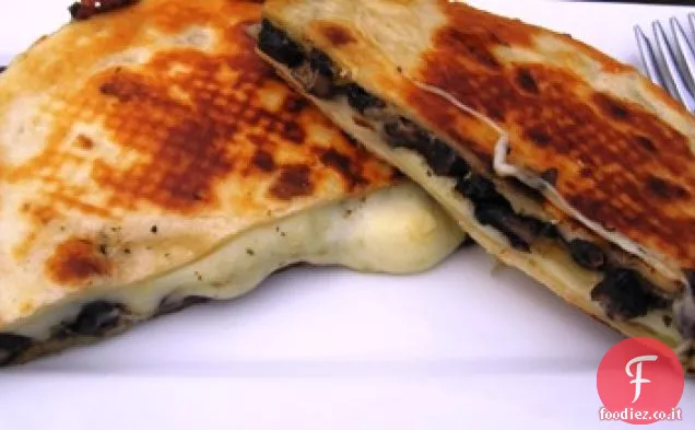 Quesadilla ai funghi (Quesadilla de Champiñones)