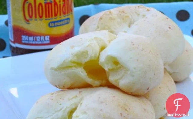 Pane colombiano di Yuca (Pan de Yuca)