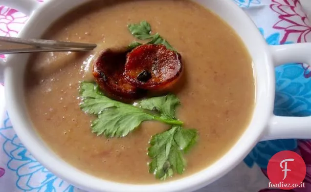 Crema de Frisoles con Chorizo (Zuppa di fagioli rossi con Chorizo)