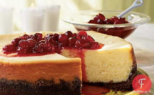 Cheesecake al cioccolato bianco con composta di mirtilli e ribes