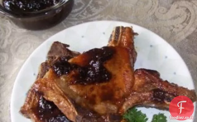 Braciole di maiale con salsa di prugne (Chuletas de Cerdo con Salsa de Ciruelas)