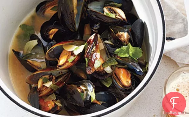 Cozze in Poblano affumicato-Brodo di coriandolo