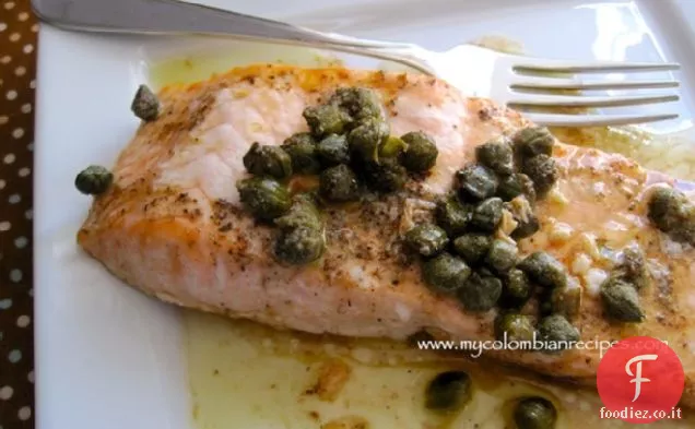 Salmón con Salsa de Alcaparras (Salmone con salsa di capperi)