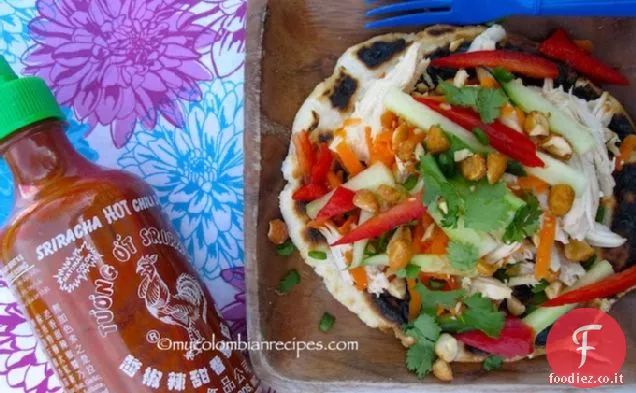 Arepa Thai de Pollo (Pollo tailandese Arepa)