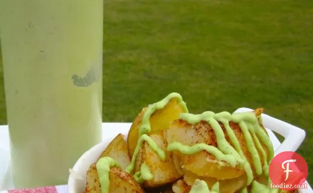 Papas con Salsa de Aguacate (Patate con salsa di avocado)