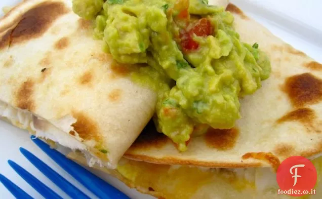 Tilapia Quesadillas con Guacamole