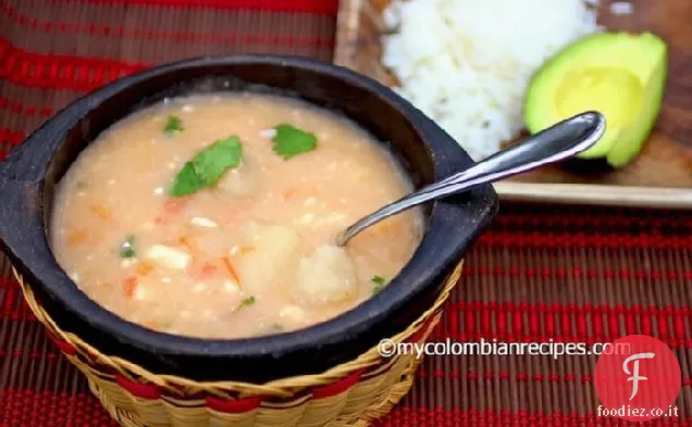 Mote de Queso (zuppa di formaggio colombiano e igname)