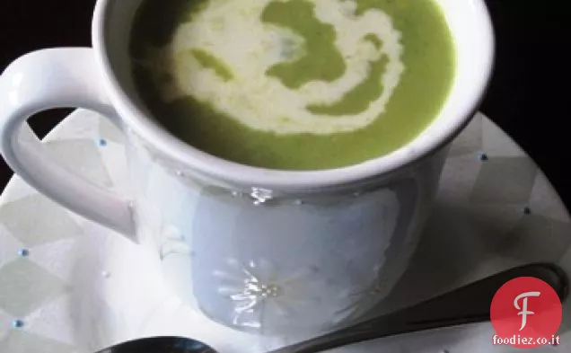 Zuppa di broccoli e formaggio
