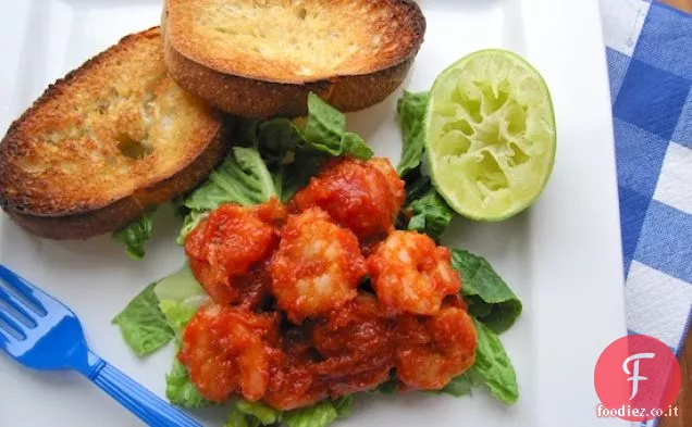 Camarones en Apuro (Gamberi alla colombiana con salsa di pomodoro)