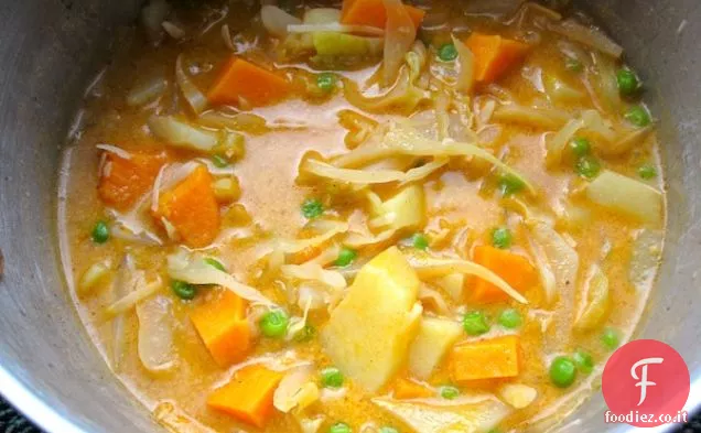 Cavolo con patate dolci nel latte di cocco