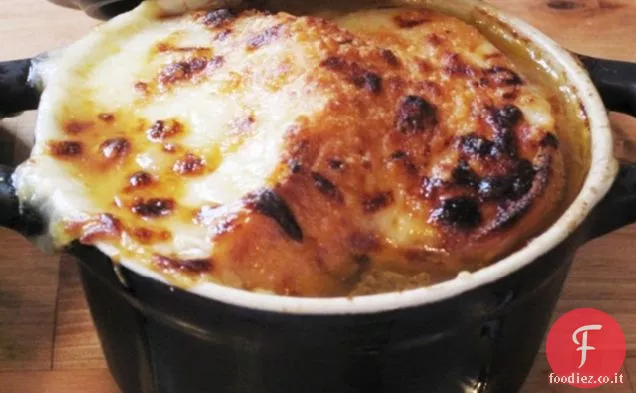Zuppa di cipolle francese