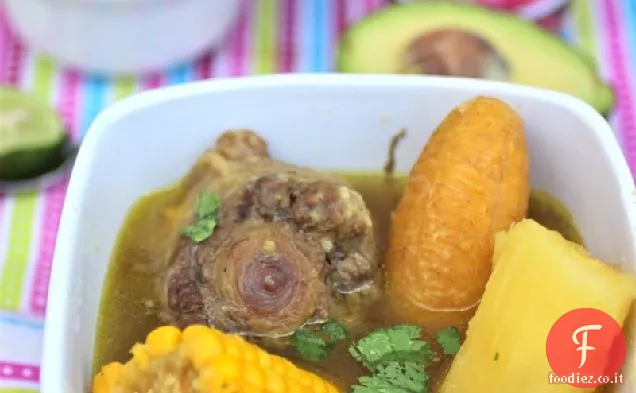 Sancocho de Cola (zuppa colombiana di coda di bue)