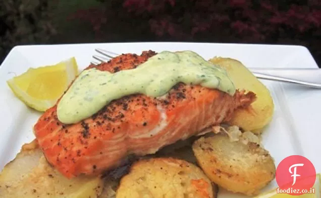 Salmone con salsa di senape alle erbe