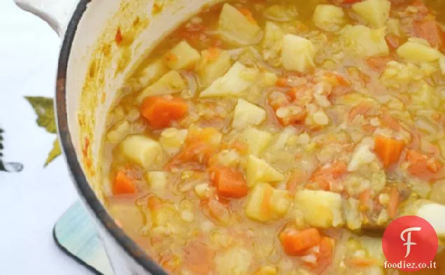 Pastinaca, carota e zuppa di lenticchie per la dieta 5:2
