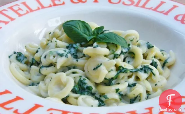 Messicani con salsa di spinaci e formaggio