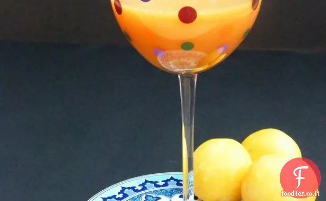 5: 2 Dieta - Prugna e mela frullato con Fizz (68 calorie)