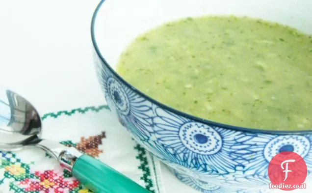 5: 2 Dieta-Zuppa di broccoli e sedano = 111 calorie