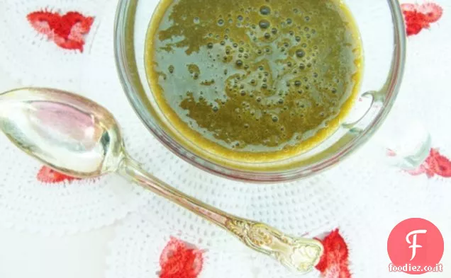 Frullato fresco di fragole e spinaci