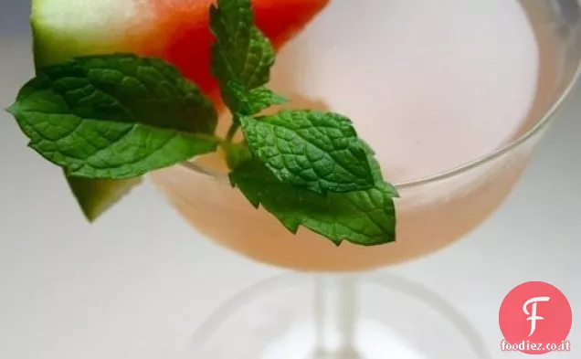 Anguria-cetriolo Aggiornamento verso l'alto Cocktail e liquori