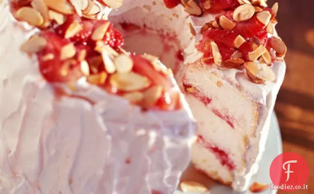 Torta di angelo alla fragola