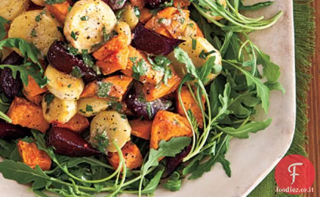 Insalata di verdure di radice arrostita