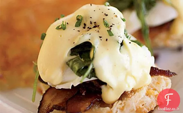 Uova Benedict con Pancetta e Rucola