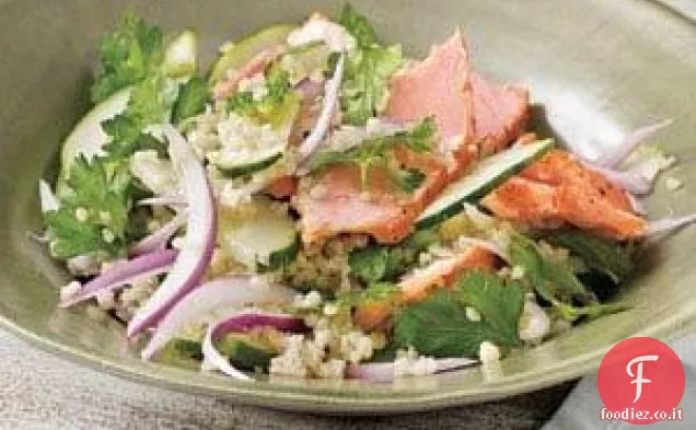 Minty Bulgur Insalata con salmone e cetrioli Ricetta