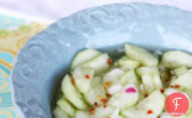 Fette di cetriolo dolce e piccante
