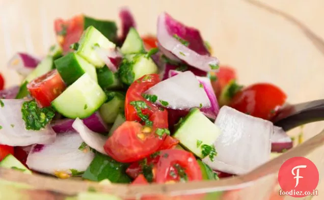 Insalata di pomodori e cetrioli