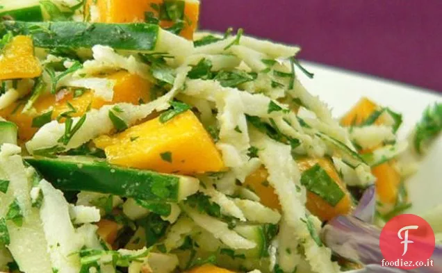 Insalata di cocco, cetriolo e mango