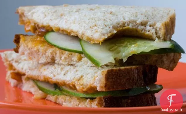 Panino al cetriolo salato rosa Pb &j