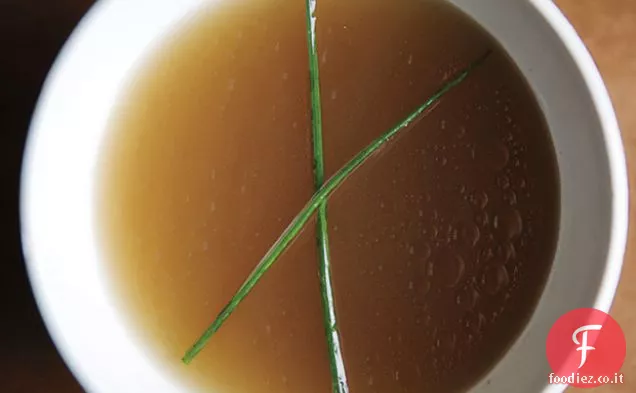 Brodo di manzo ristoratore